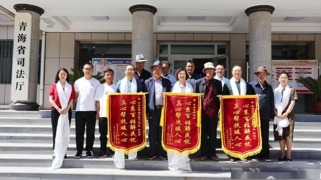 上店村民委员会领导团队，乡村发展的核心力量引领者