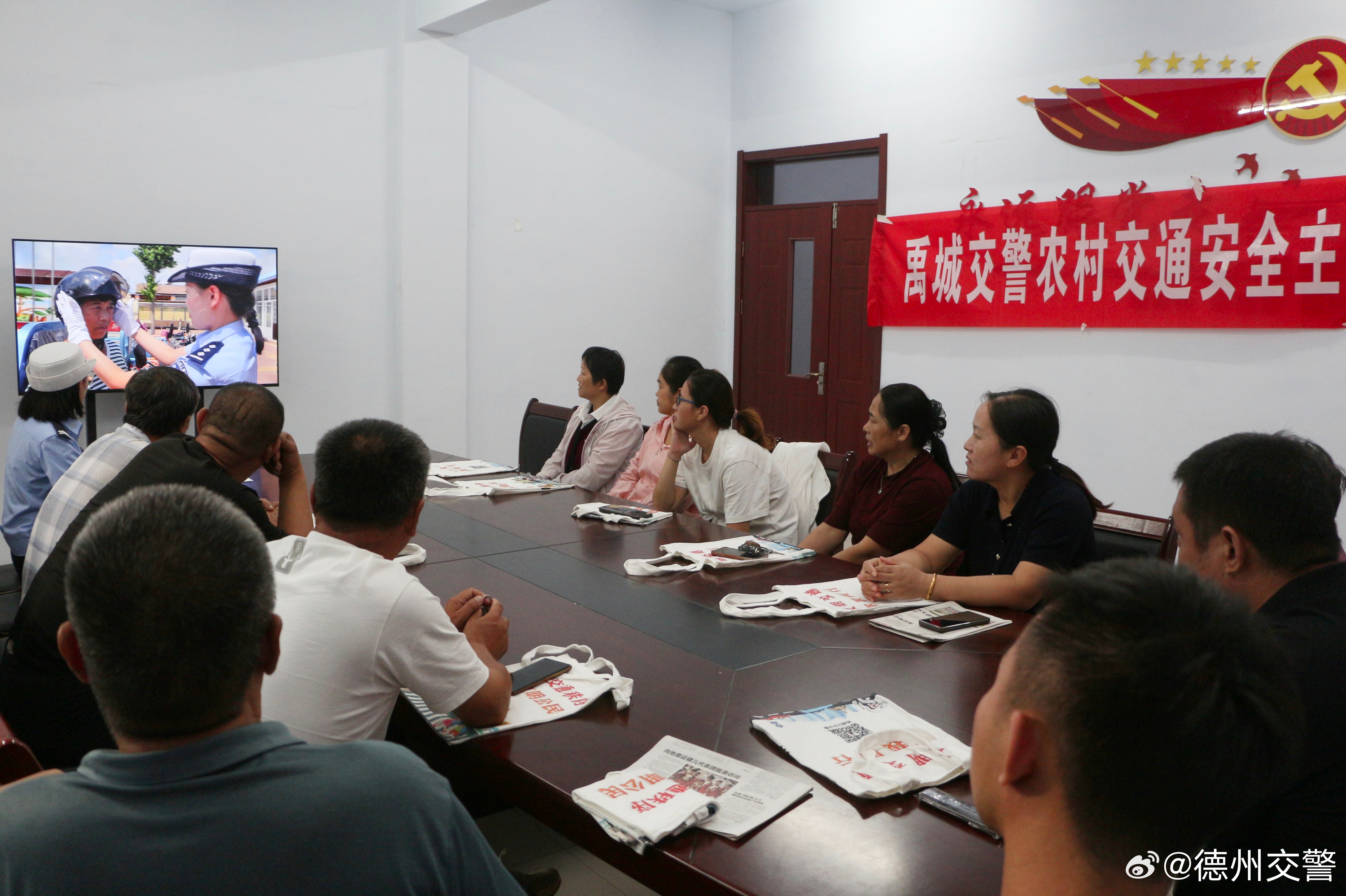 花牛社区居委会重塑城市交通脉络，打造便捷生活圈，最新交通新闻速递